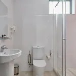 & بيت شباب